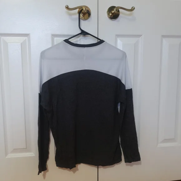 💙 3/$25 NWOT Zara TRF long sleeve top - Picture 3 of 12